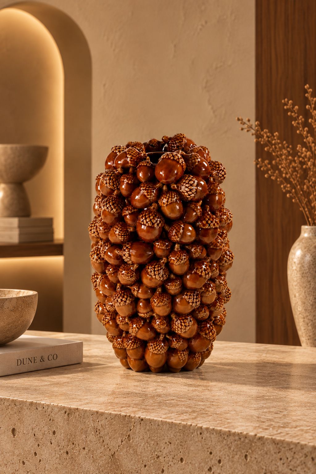 Vase à glands brun en grès émaillé, sculpture DUNE & CO
