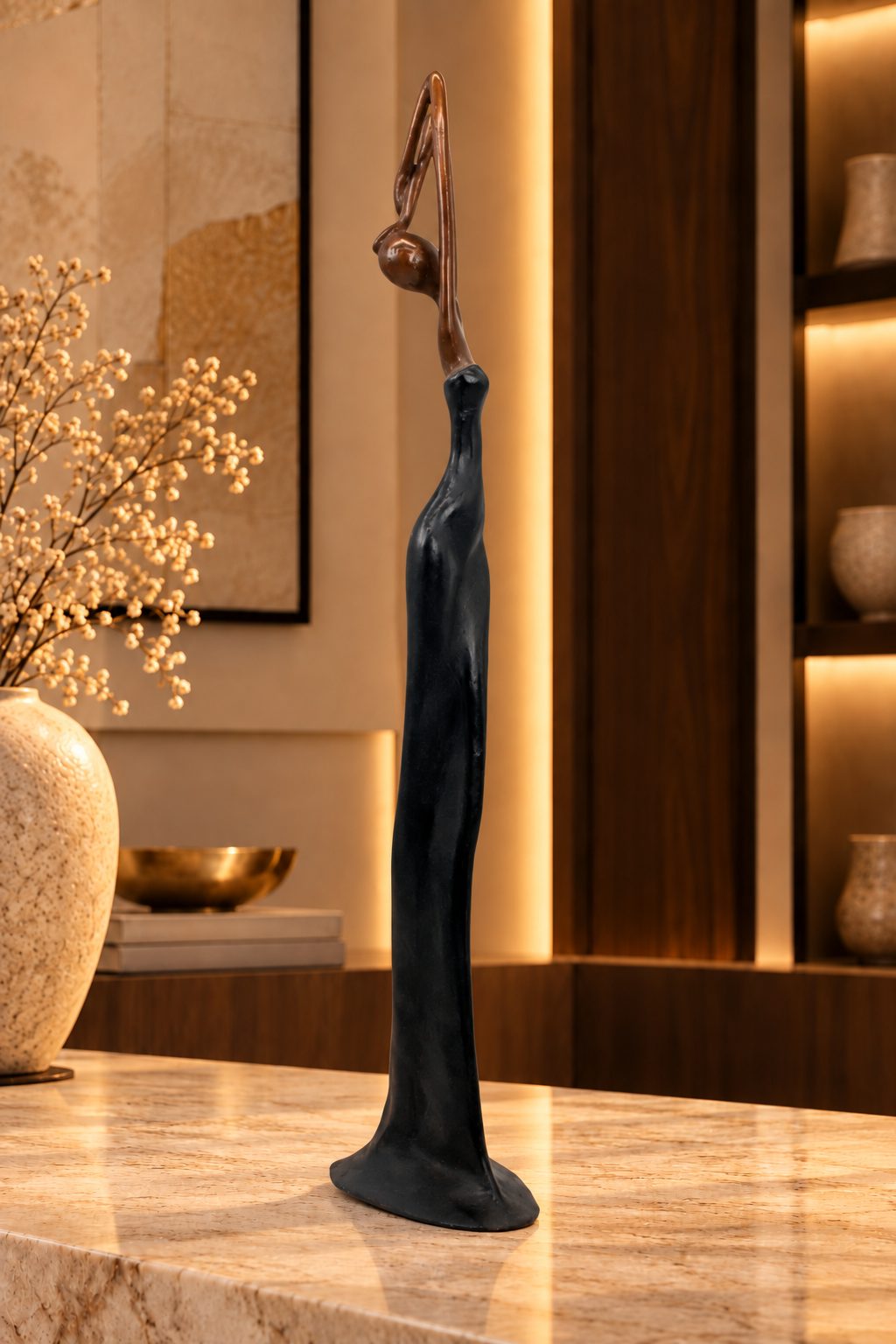 Statue Bronze Madame Minuit 55 cm, vue de profil, finition noire et bronze, DUNE & CO
